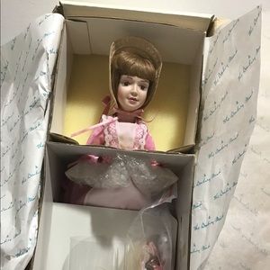 Sleeping Beauty storybook Doll, NEVER OUT OF THE BOX, 💕FINAL PRICE!